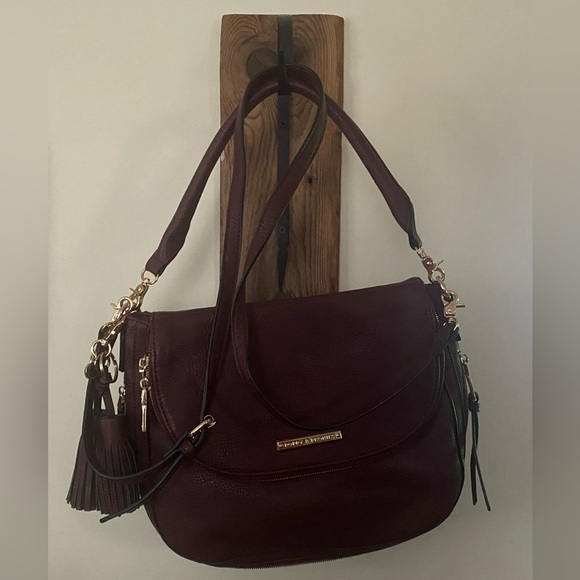 COPY - Poppy & Peonies Downtown Crossbody in Plum. EUC/Like New condition. - Picture 1 of 3